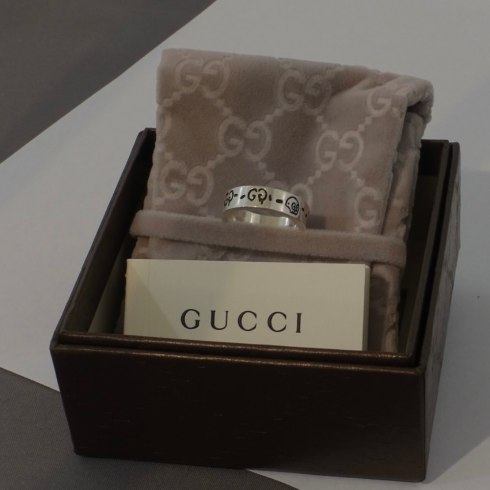 Gucci sterling silver ring